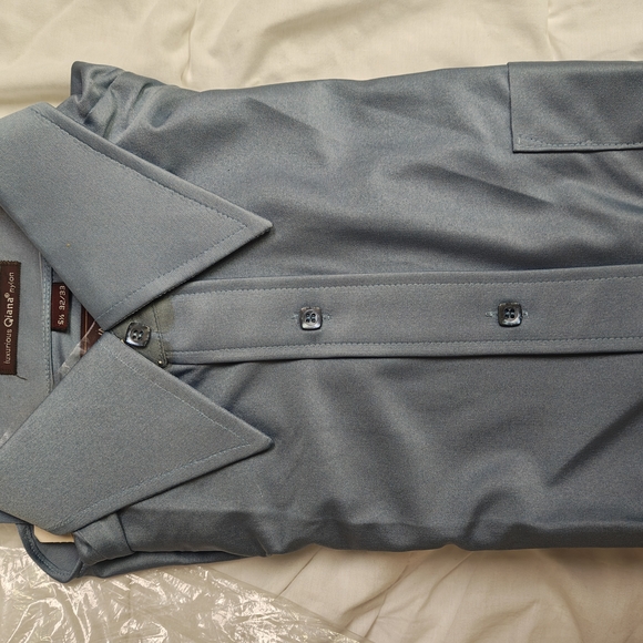 Van Heusen Classic Blue Shirt - Picture 9 of 10